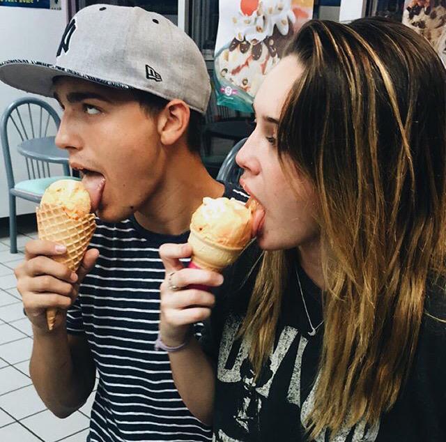 jxcobwhitesidcs's tweet image. I'm so in love part 257262