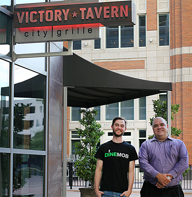 DineMob's tweet photo. #Dallas Favorite @VictoryTavern Joins #DineMob http://t.co/WbD8fRjP1L #startup #foodie http://t.co/K9WtzKOHua