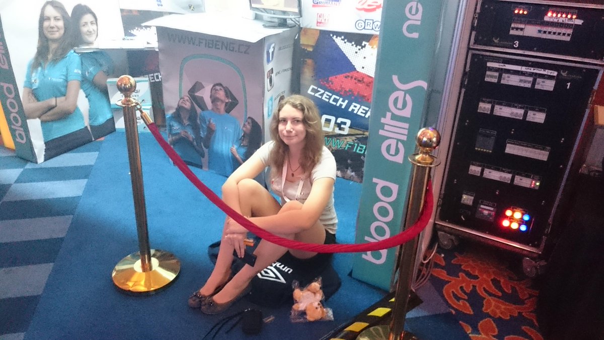 You guys want to stroke our graphic designer? ...you can, but don't feed her! #F1inSchoolsWF #suttonimages