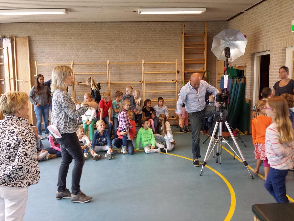 De schoolfotograaf in actie op De Bussel!
