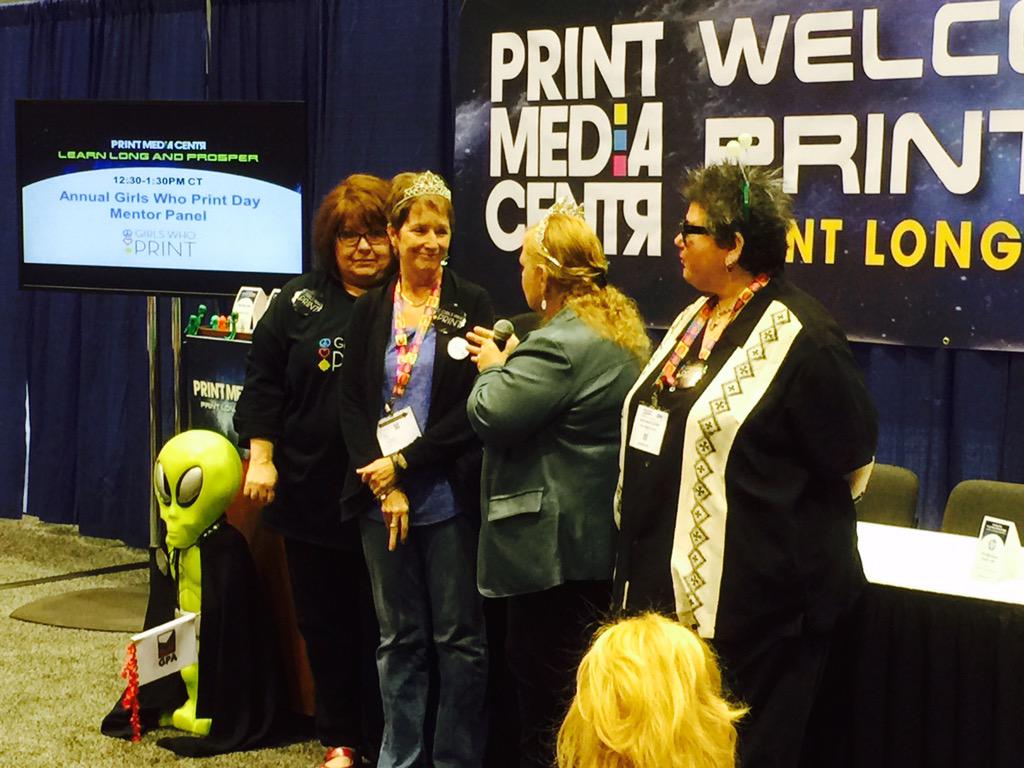 whattheythink's tweet photo. @csherburne wins the 2015 Girlie Award! @GRAPH_EXPO #GraphExpo #GirlsWhoPrint http://t.co/KtTwWTxPxJ