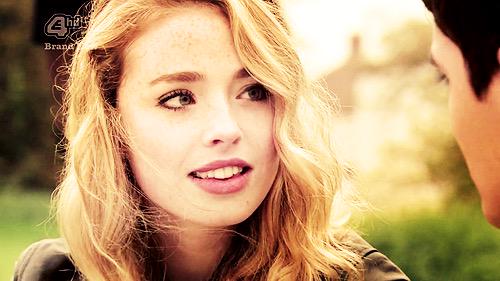 Postbadfreya_'s tweet image. Her smiiiile 😍