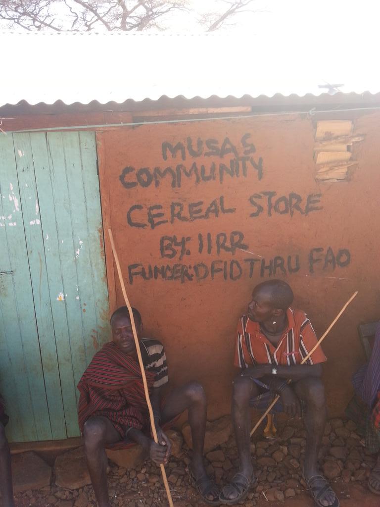 BeatriceOkello's tweet photo. Storing and saving grain for the lean time #Karamojacerealbanking http://t.co/V8eoX5O3dt