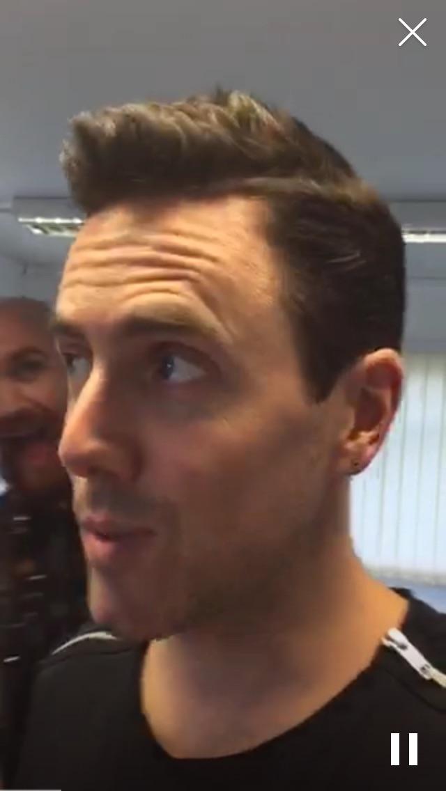 ScriptetteProbs's tweet image. This will forever be in my top 5 photos of @thescript Mark