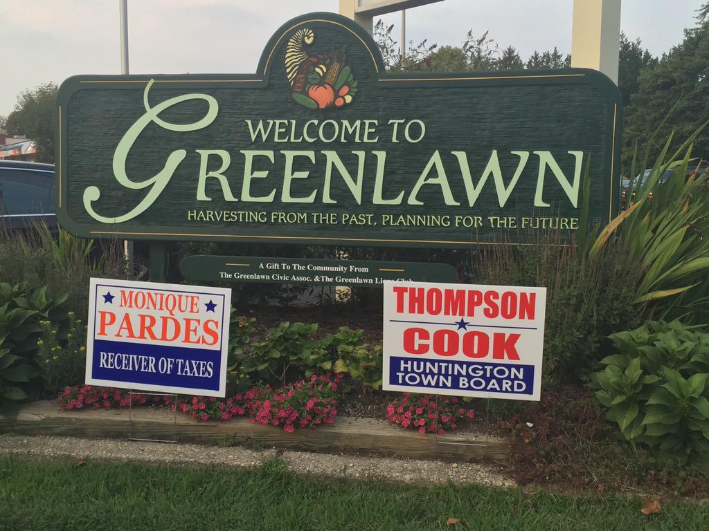 2019EugeneCook's tweet photo. Great turnout of support tonight at the Greenlawn Fireman's Fair parade! http://t.co/AaqRcIhANq
