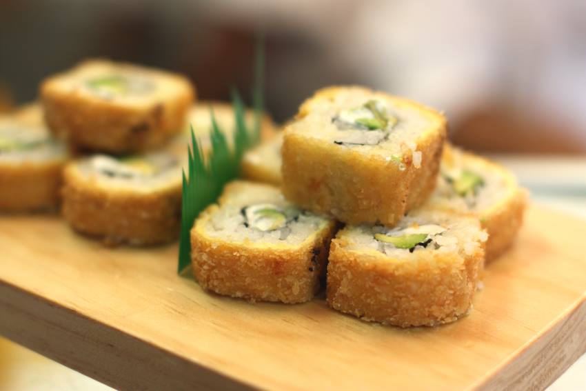 RestauranteCafe's tweet photo. Imagen de #AntojodeHoy ❤ #Sushi que invita a deleitarte con rico Tori Roll @YappanSushi #Coapa #Mixcoac #SanMateo  http://t.co/foJ0RLBAkz