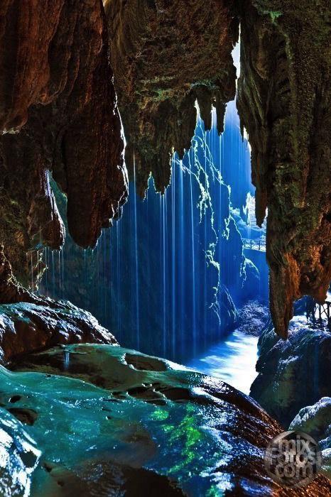 PinarAkal1's tweet photo. The cave you fear to enter holds the treasure you seek. 

~ Joseph Campbell http://t.co/leLmNzpuwb