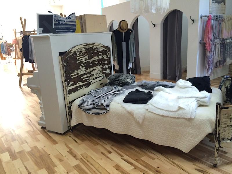 MNMOmag's tweet photo. Stillwater's beautifully styled, modern-boho boutique @Urban_Violet​ opens in NE Minneapolis: http://t.co/XZ5pYu63us http://t.co/YQFBsqk9E1