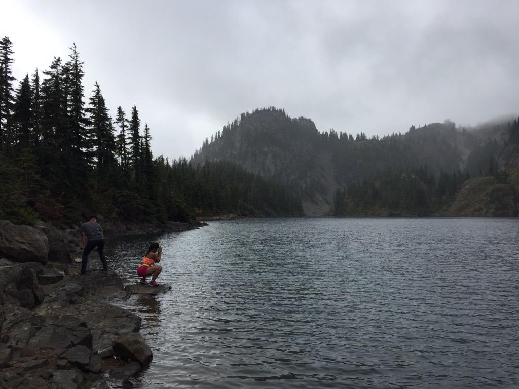 itxKim's tweet photo. Look back at it 😂 #RachelLake #CanSuckMyAss http://t.co/dzLpTqVFfO