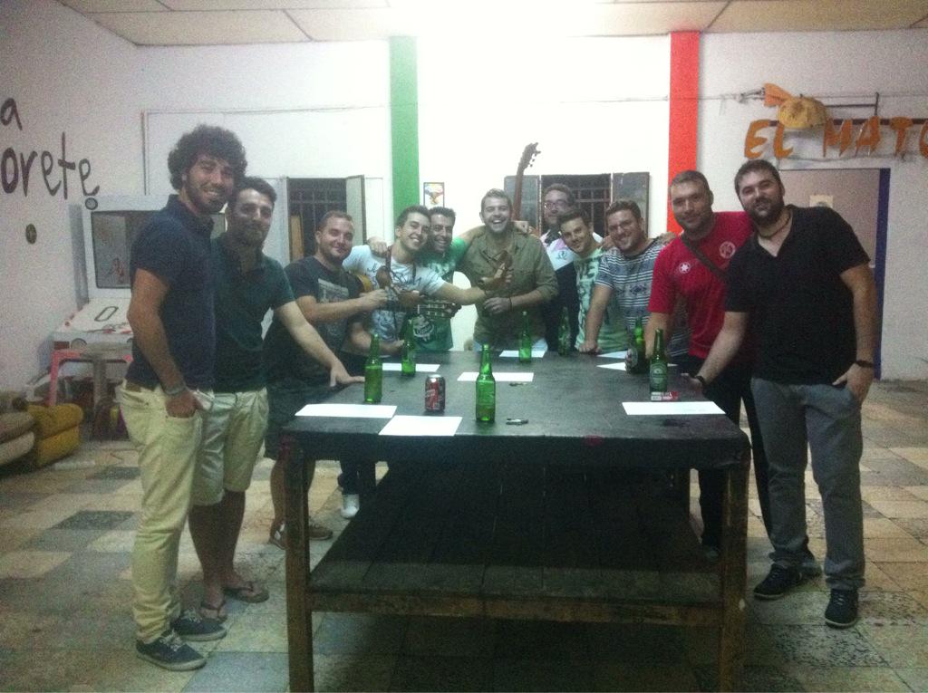 salvador_rp's tweet photo. Empezamos http://t.co/u0AS6bnQo0