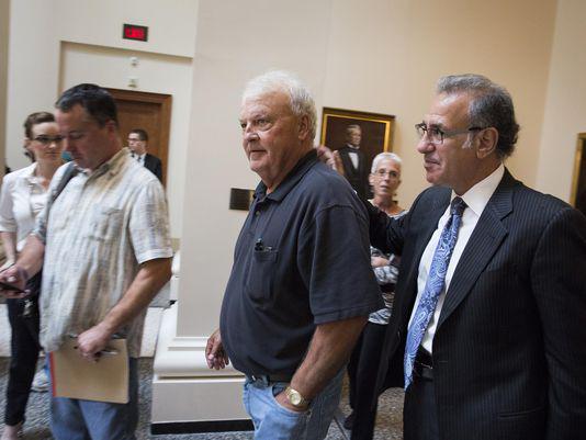 sctimes's tweet photo. The Byron Smith appeal focuses on closed pretrial hearing. http://t.co/pIiZ7yynUv http://t.co/f45sDAcZW1