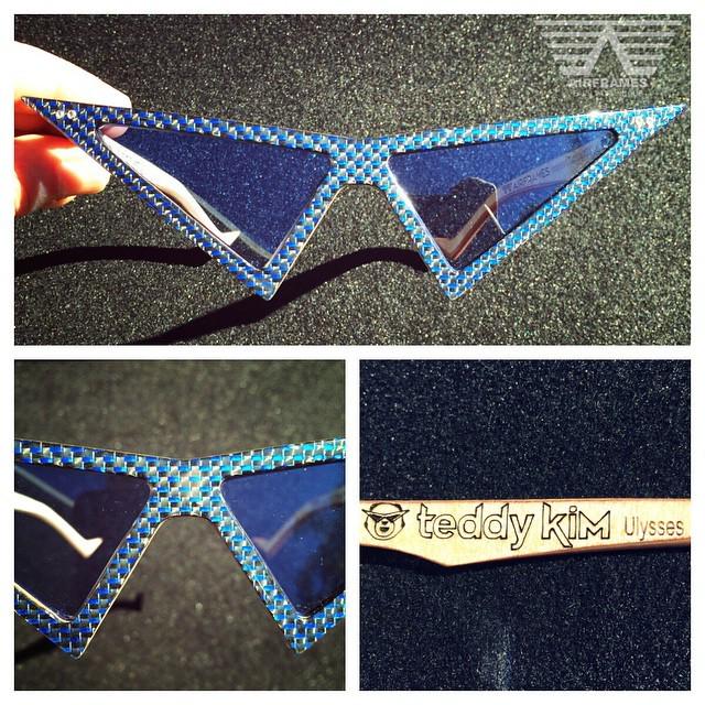 airframes_rosco's tweet image. Teddy Kim's new specs! "Ulysses" in blue carbon. #framedbyrosco #airframes #eachpairunique #customframes #carbonfib…