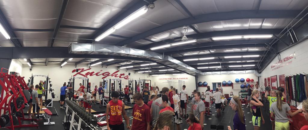 CoachSteinKHS's tweet image. Great showing at Weights this morning! 55 @KuemperKnights B/G In-Season student athletes lifted! #KnightStrength