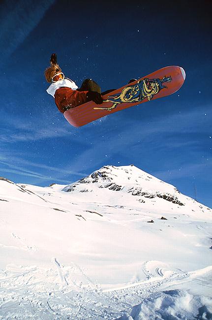 The Sprocking Cat, @terje_haakonsen poking out an air to fakie on his  second pro model, The 152 back in 1995.