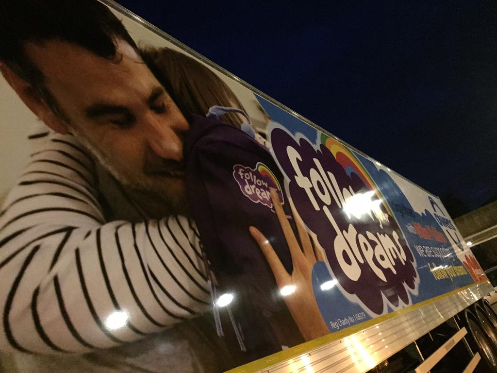 BrandCymru's tweet photo. @owenslogistics  @tweetfyd It's great to hear @mikephillips009 saying "Lorries look Fantastic"  #owensdream http://t.co/2ytWGRgOgS