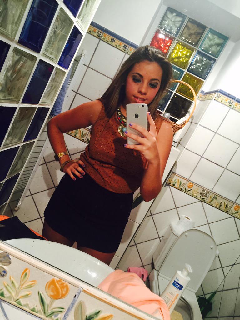 saritamartin95's tweet photo. Nos vamos!!!!! @Malavidamarbell #Reservao #Marbella #Reservao #MalaVida #OleOle http://t.co/7AOuL7EvFM