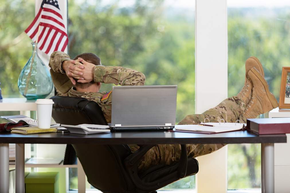 ChooseVets's tweet photo. How Companies Can Hire More Veterans | http://t.co/cqERq9NsyW 

#HireAVet #ChooseVets http://t.co/3YXwRx17cd