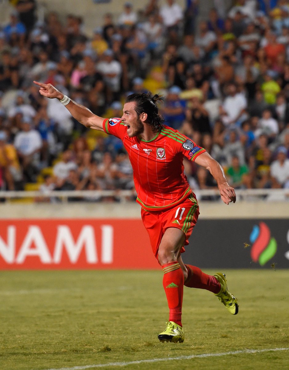 Ocheali's tweet image. #UCL watch; @GarethBale11, @DeBruyneKev, @hazardeden10 and @8Selcukinan all on target in @UEFAEURO qualifying http://t.co/HUjPKBO8nT"