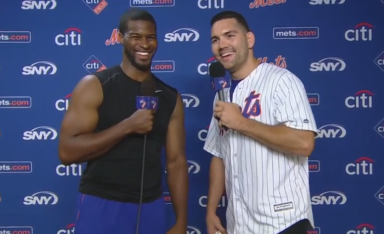 Mets's tweet photo. UFC champ @ChrisWeidmanUFC stopped by to chat #Mets and show off a few of his MMA moves. Watch http://t.co/lXshu3p3Tk http://t.co/8eQ367XuMA