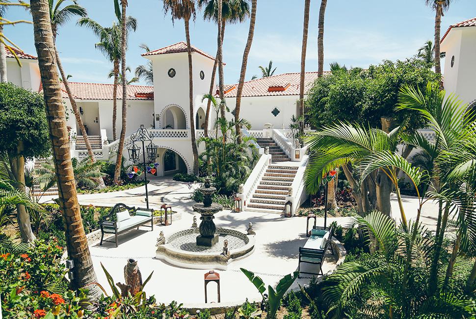 Tragedy brings triumph at a luxury baja resort #travel gear.gp/Y9hJl