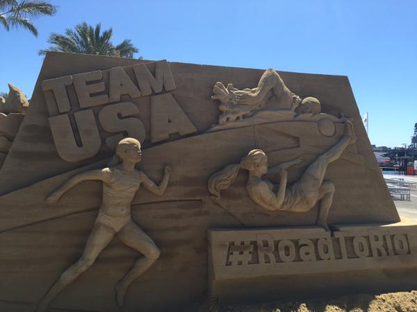 TeamUSA's tweet photo. 🏰🌅🇺🇸❗️

Join #TeamUSA in San Diego for the #RoadToRio Tour presented by @LibertyMutual. ➡️ http://t.co/DKA18YhqJQ http://t.co/0FuqGQYUJb