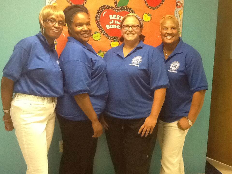 Mrs_T_Neal's tweet photo. The Kindergarten team is ready!! #DAASDETROIT #DAASPRIDE http://t.co/Kr6mcxIIKn