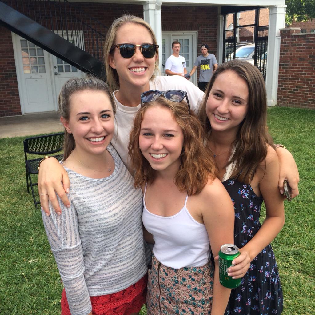 SMU Chi Omega tweet media