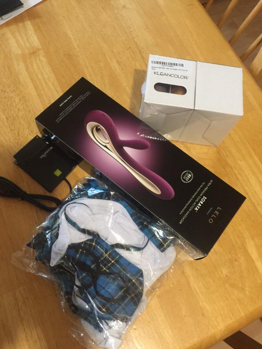 Wanna give a special shoutout to @dweather1985 for getting me all these awesome gifts! Thank you so much<a class="tags" target="_blank" title="On Twitter" href="/?out=eyJ0eXAiOiJKV1QiLCJhbGciOiJIUzUxMiJ9.eyJpYXQiOjE3MjExNDg0MzIsImlzcyI6InR3cG9ybnN0YXJzLmNvbSIsIm5iZiI6MTcyMTE0ODQzMiwiZXhwIjoxNzUyNjg0NDMyLCJyZWRpcmVjdF91cmwiOiJodHRwczovL3R3aXR0ZXIuY29tL2R3ZWF0aGVyMTk4NSJ9.XZT78Dws-80uk76Z9gkOyWZ16IJlQOUVLvTIwV32kdn_RTEBBUlS3K4HE7YaA2bzRiDmKEWTqCtHxC3_2B2g4A">@dweather1985</a><a href="/tag/winning"class="tags"><span>#winning</span></a>