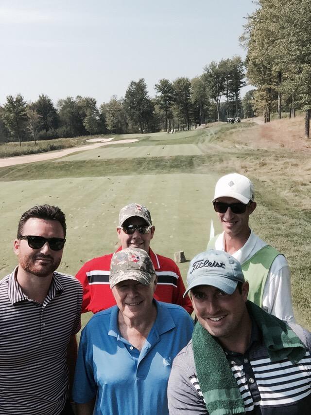 b_minus15's tweet photo. @NEOPatriotism #neopatgolf http://t.co/AwFRC3visE