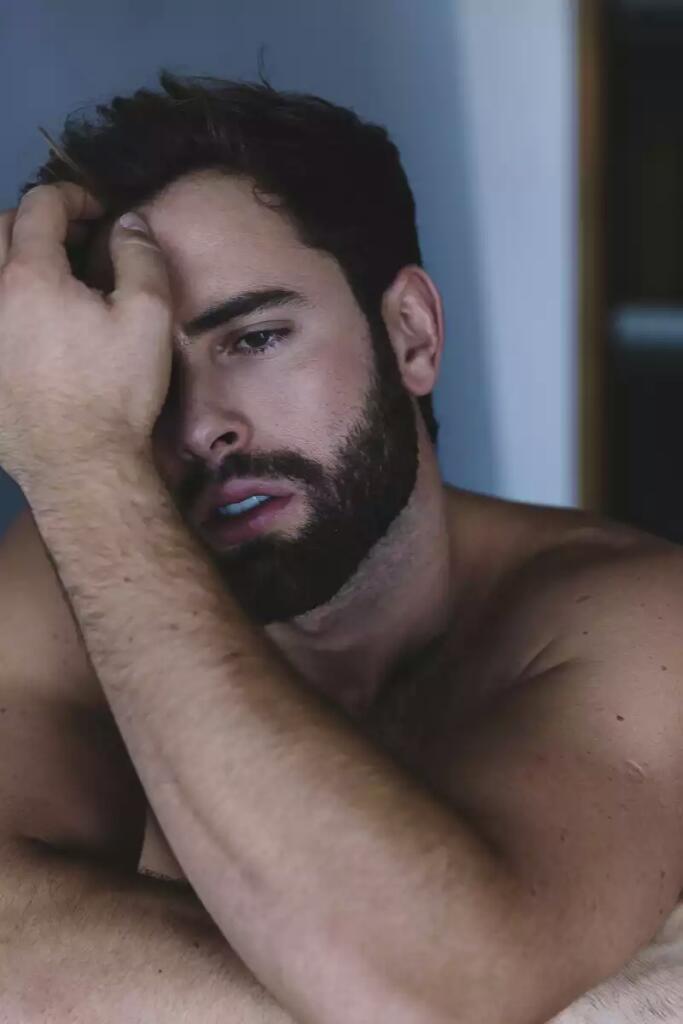 En nuestra sección de perfiles tenemos al guapísimo actor cubano <a href="/Gabo_Rossi/">Gabriel Rossi</a>, más en saintless.mx/profiles/gabri…