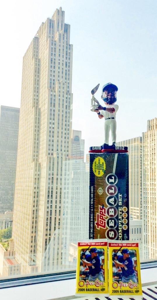 MLBPlayersInc's tweet photo. #ICYMI #TBT #grabbag giveaway. #skyscraperday
Followers who RT & tweet us #PlayersChoice #productscraper could win.. http://t.co/tNKPMegIZj
