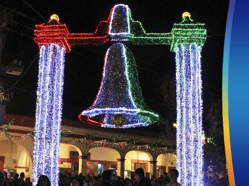 Así de increíble luce el Parque Central de nuestro Municipio, que viva México. ¡Buenas noches!