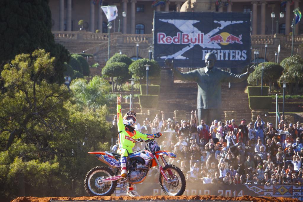 NotAnotherZebra's tweet photo. X-Fighters 2015, It’s the final countdown! http://t.co/SdFgibx3kT http://t.co/RBUQ3pRrjv