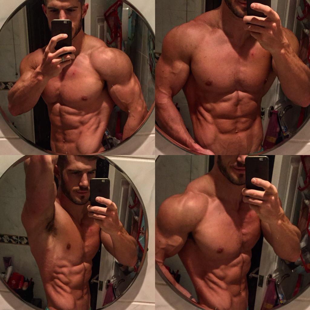 MitchellTovee's tweet photo. Condition is coming good ! #abs #shredded #cuts #FlexFriday #peeled #Aesthetics http://t.co/n5XpLzPA8X