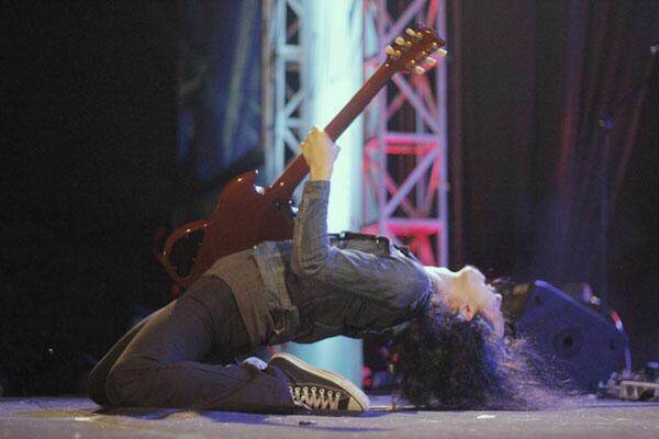 ConverseID's tweet photo. Two words for our local muse, @rekti_yoewono. Keep Rockin! #ConverseID #ChuckTaylor http://t.co/BSwAEDHTW9
