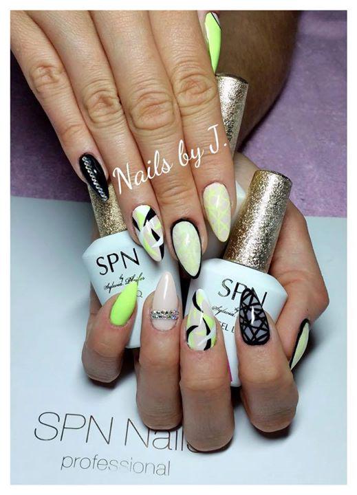 SPNnailsUK's tweet photo. Crazy #mix !
#Nails by: Julia Bartosz, Nails by J - #SPNNails Team Poland http://t.co/lO7MFQMs00