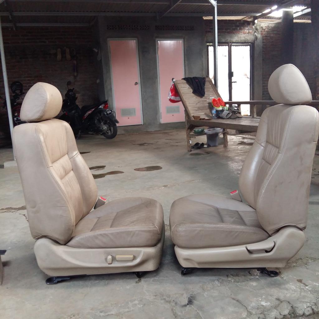 FerariJok's tweet photo. Jok Elektrik #JokMobilCibubur #JokElektrik #JualBeliJok #ReparasiJokMobil #GantiJok http://t.co/EGVjT1oFin