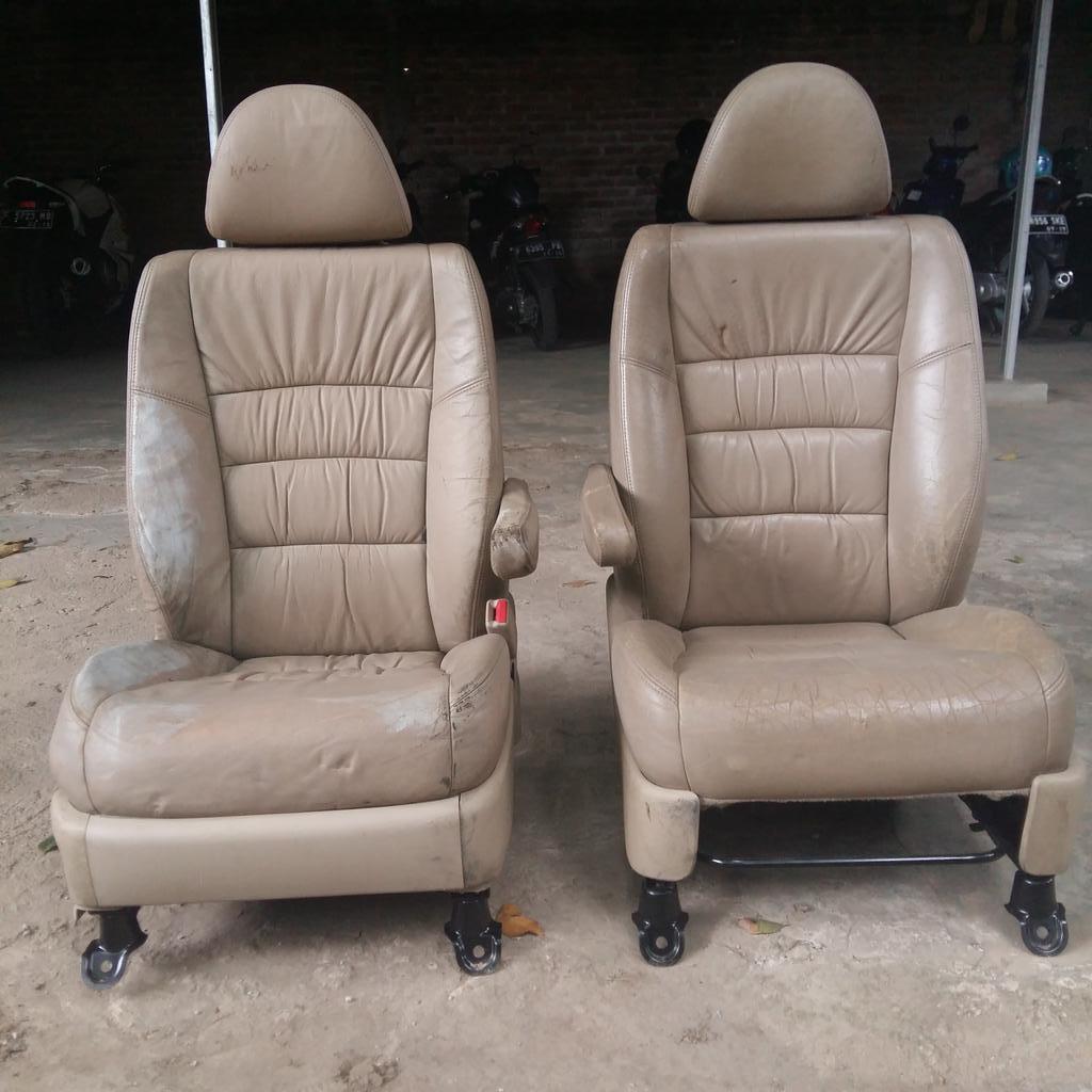 FerariJok's tweet photo. Jok Elektrik #FerariJokCibubur #GantiJok #JualBeliJok #Cibubur #Nagrak #Bogor #JokMobilCibubur #ReparasiJokMobil http://t.co/PbMgdBF0H0