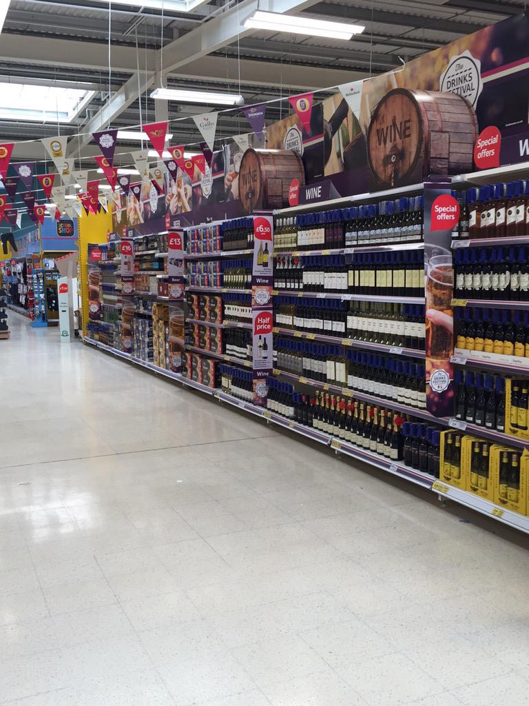 kazgall's tweet photo. Drinks Festival Park Road Extra..@TescoParkRoad @shasha_w @JackMcCaw1 @GillPritchard7 http://t.co/O80QwJF8dU