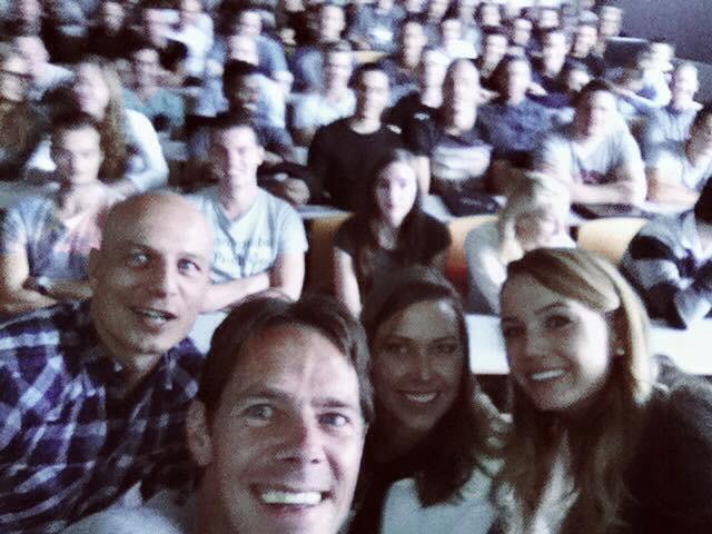 MHuits's tweet photo. A sharp group although the photo is not - the new semester of the Online Marketing Minor begins! #knowledgesharing http://t.co/B9eoOujyfe