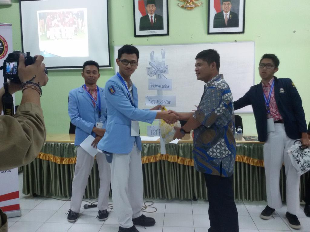 MPK SMAN 13 Jakarta tweet media