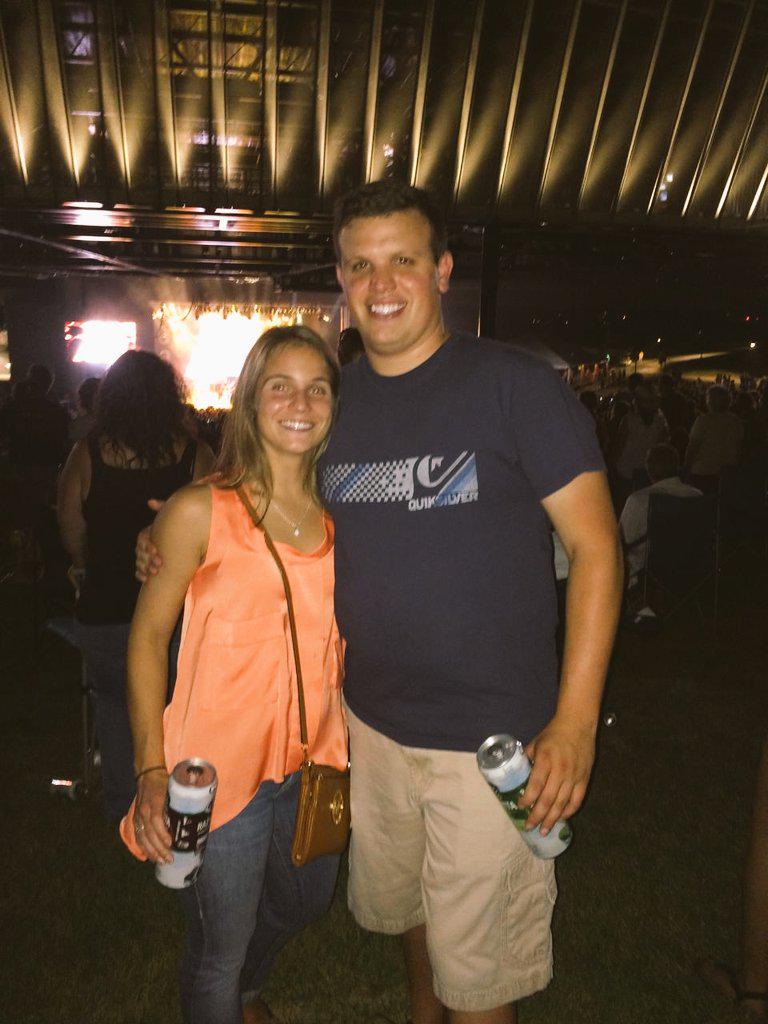 BBayWill's tweet photo. #mirandalambert #makingitoffical #wearedateing http://t.co/b9Oo3DWGo7