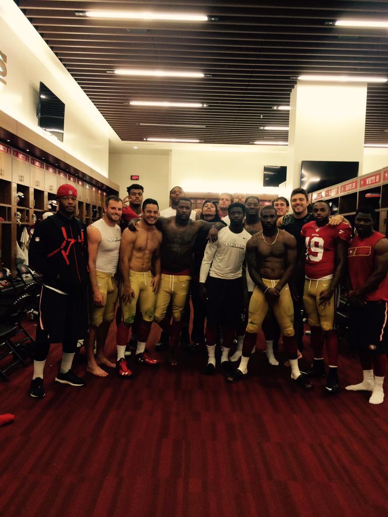 JarrydHayne's tweet photo. 2015 San Fransisco 49ers rookie class. What a journey it has been. Love to the homies ✌🏽️ http://t.co/rFup9QBT5l