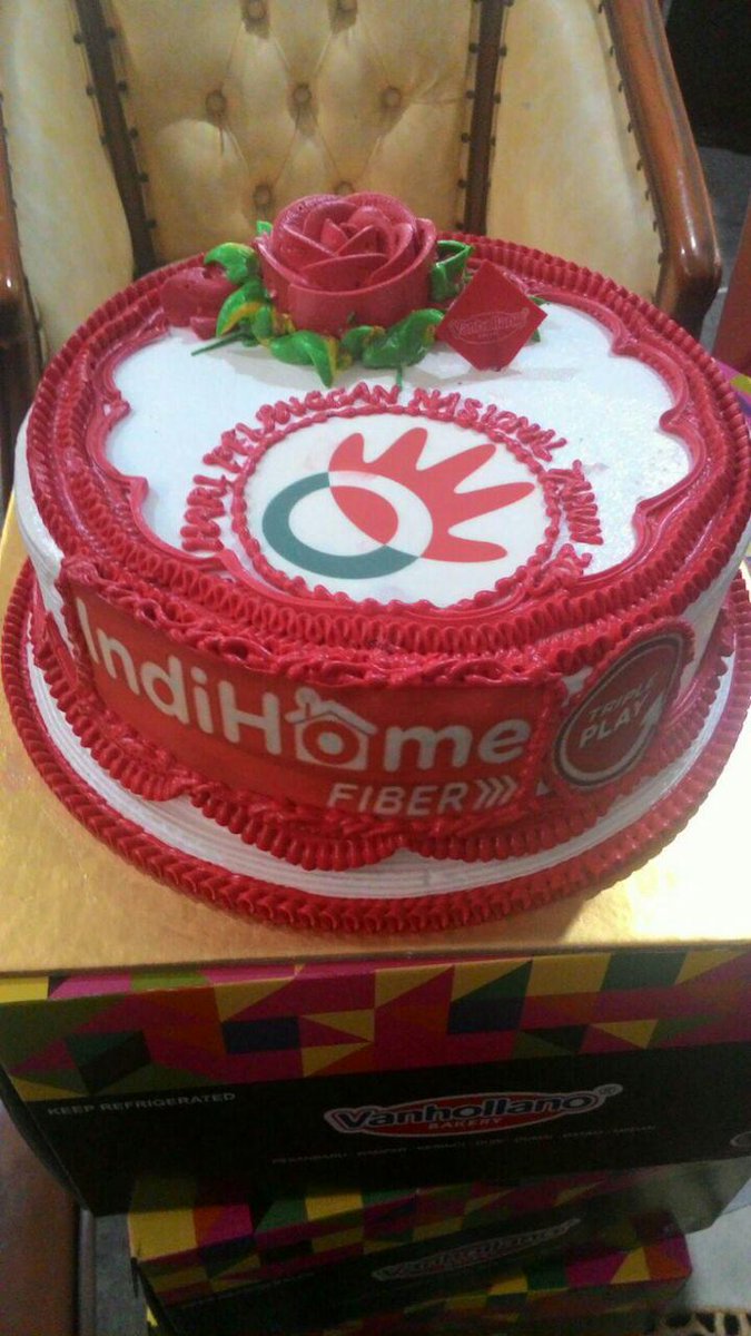 Heny_Cheya's tweet photo. Senyum Pelanggan, Senyumku juga #IndihomeHarpelnas http://t.co/PojPZrH8yP