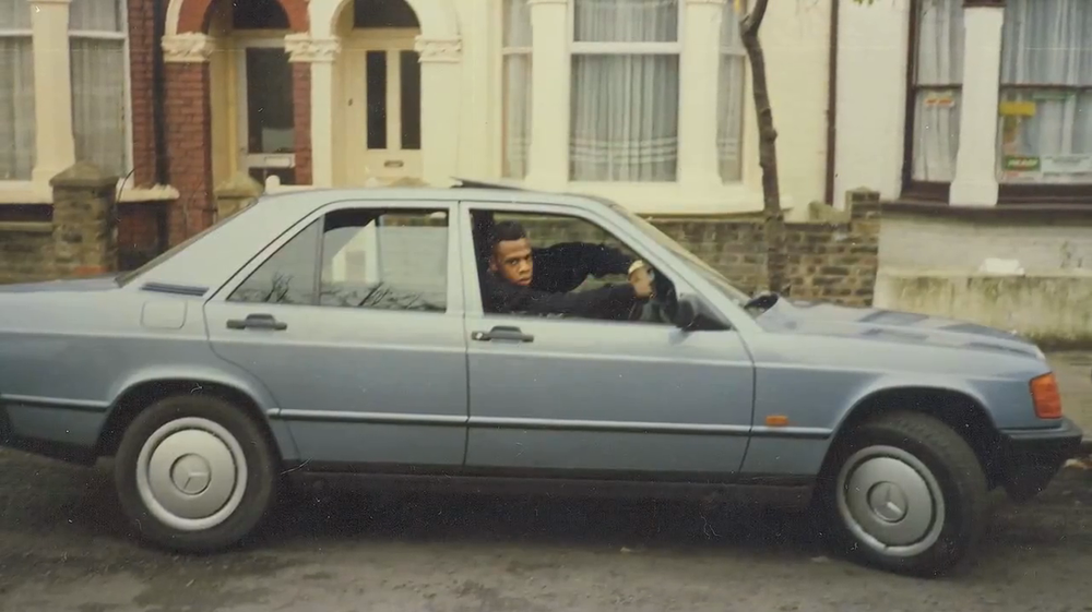HistoryInPics's tweet photo. Jay-Z, visiting London before he was famous in 1988. http://t.co/LoJKO995se