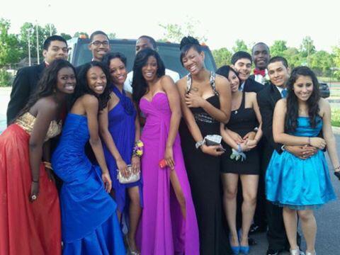 KnycholeDeanna_'s tweet image. Memories with Kevin 👼🏻❤️ #prom2012