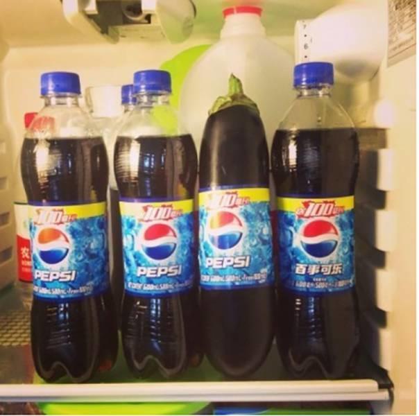 StoreWalk's tweet image. seriously eggplant, better luck next time #pepsi #imposter #storewalk ow.ly/RwYlY