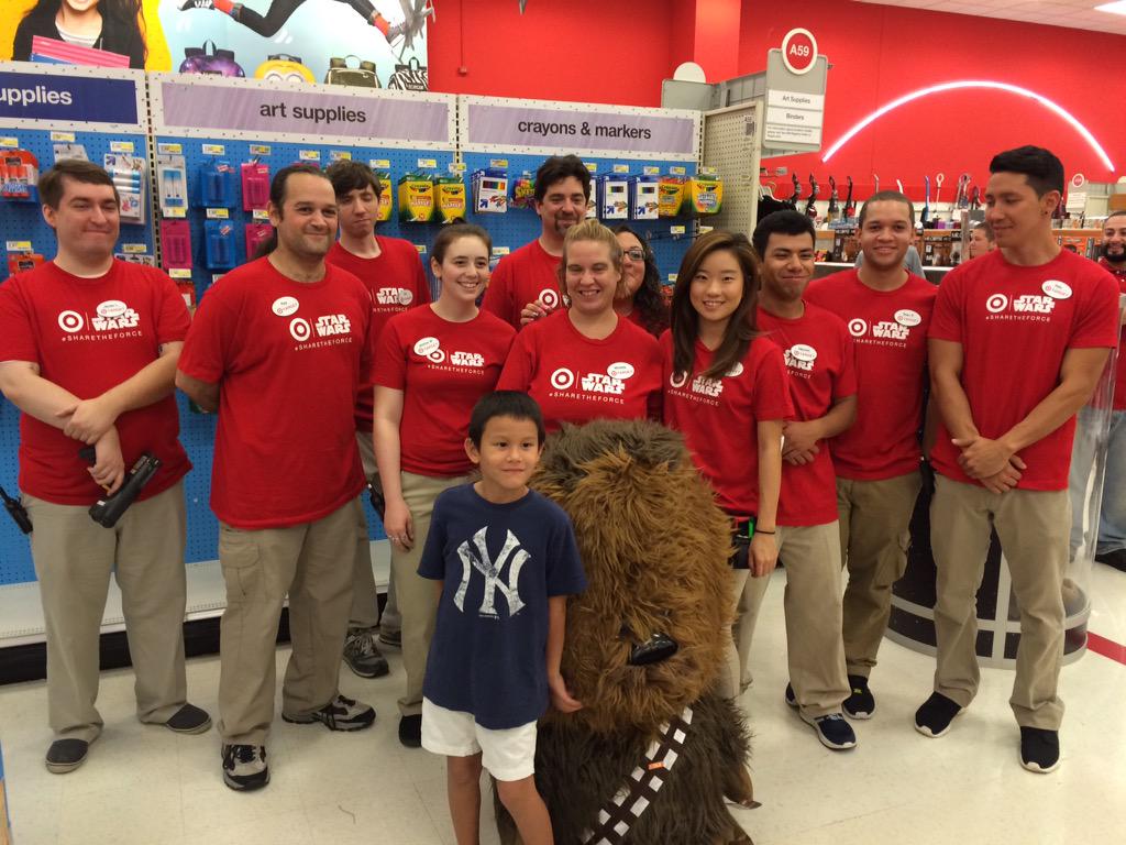 R_A_NJ's tweet photo. 1224 Bridgewater NJ team rocked the @Target #ShareTheForce #shoptheforce midnight event! #G493team #bestteaminretail http://t.co/f0mbmRUrAQ