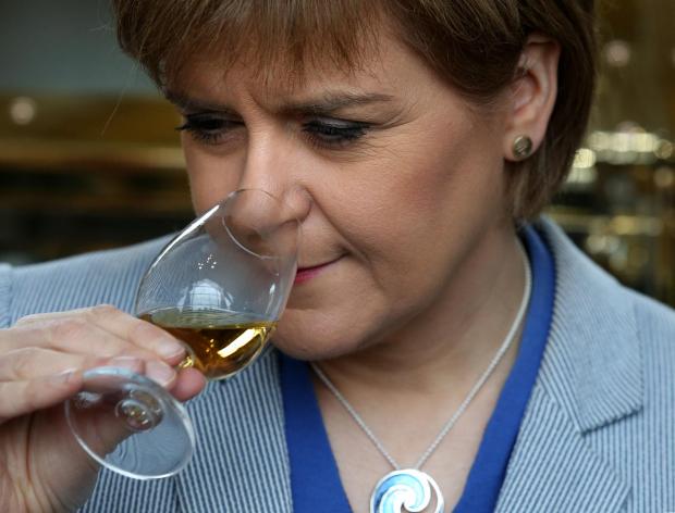 Glasgow_Times's tweet photo. Minimum booze price will be vigorously pursued says Sturgeon reports @patersonHT http://t.co/w8KxvsMdbQ http://t.co/DE3ND54pn4