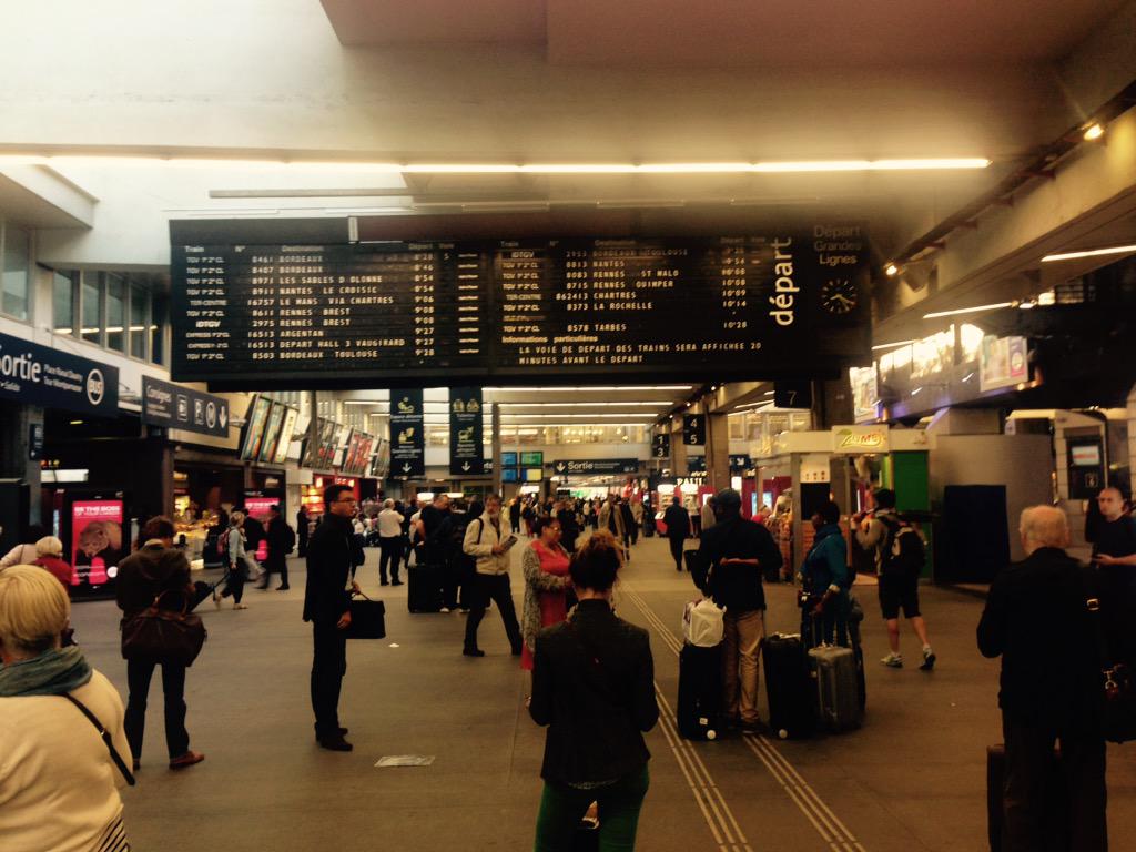 GeryM's tweet photo. #AXA #assurbanque #axabanque ce matin direction Rennes à la rencontre de nos agents Assurbanque http://t.co/WAZmtAcshj
